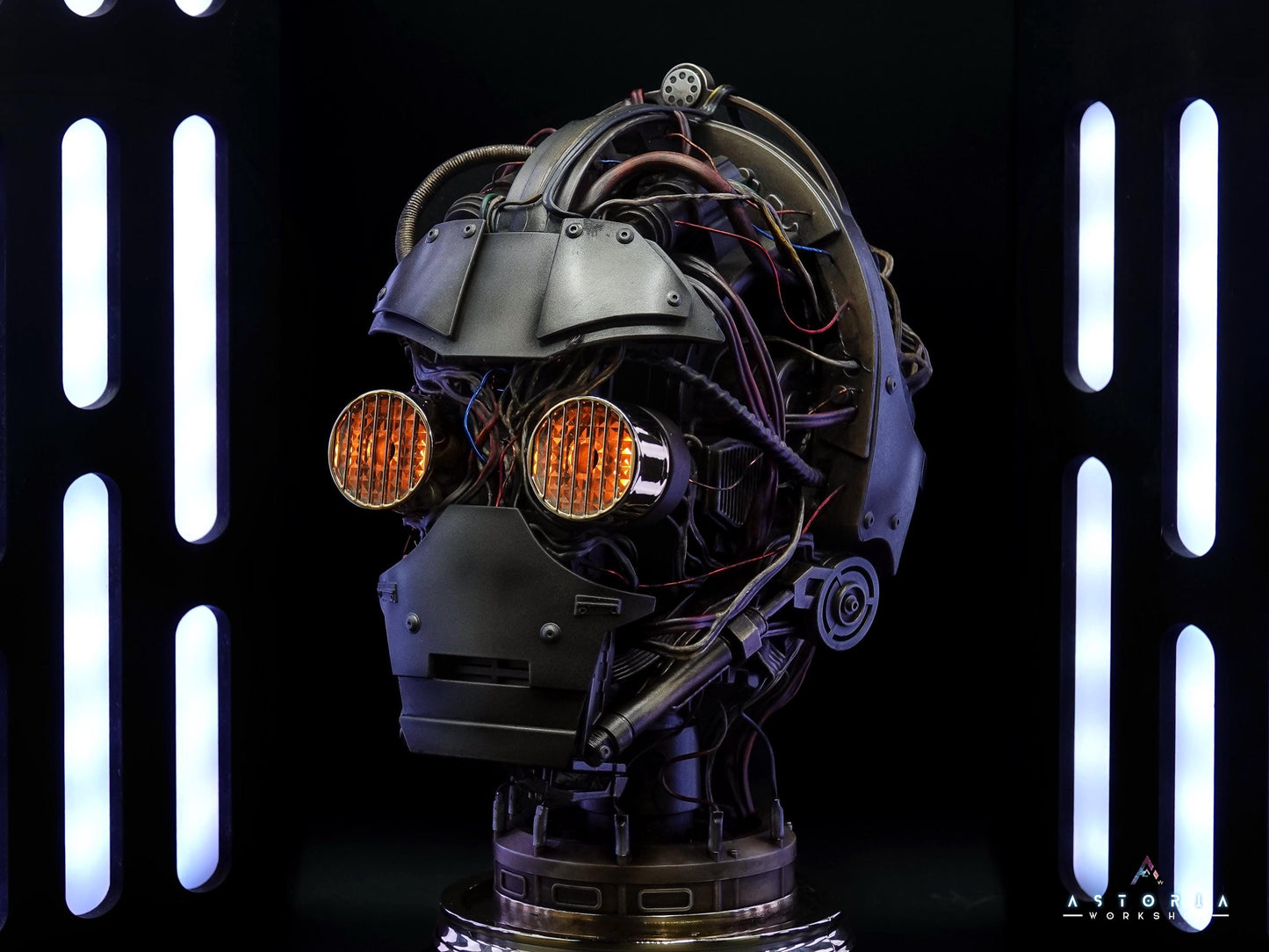 C-3PO Custom Weathering Exposed Droid Bust with Lights, Star Wars C3PO Life Size Head Sculpt Droid Depot Galactic Archive Service