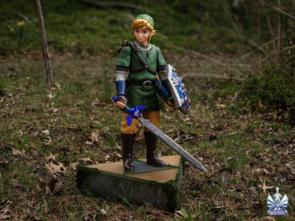 Link MASSIVE Replica Figure Statue from Zelda