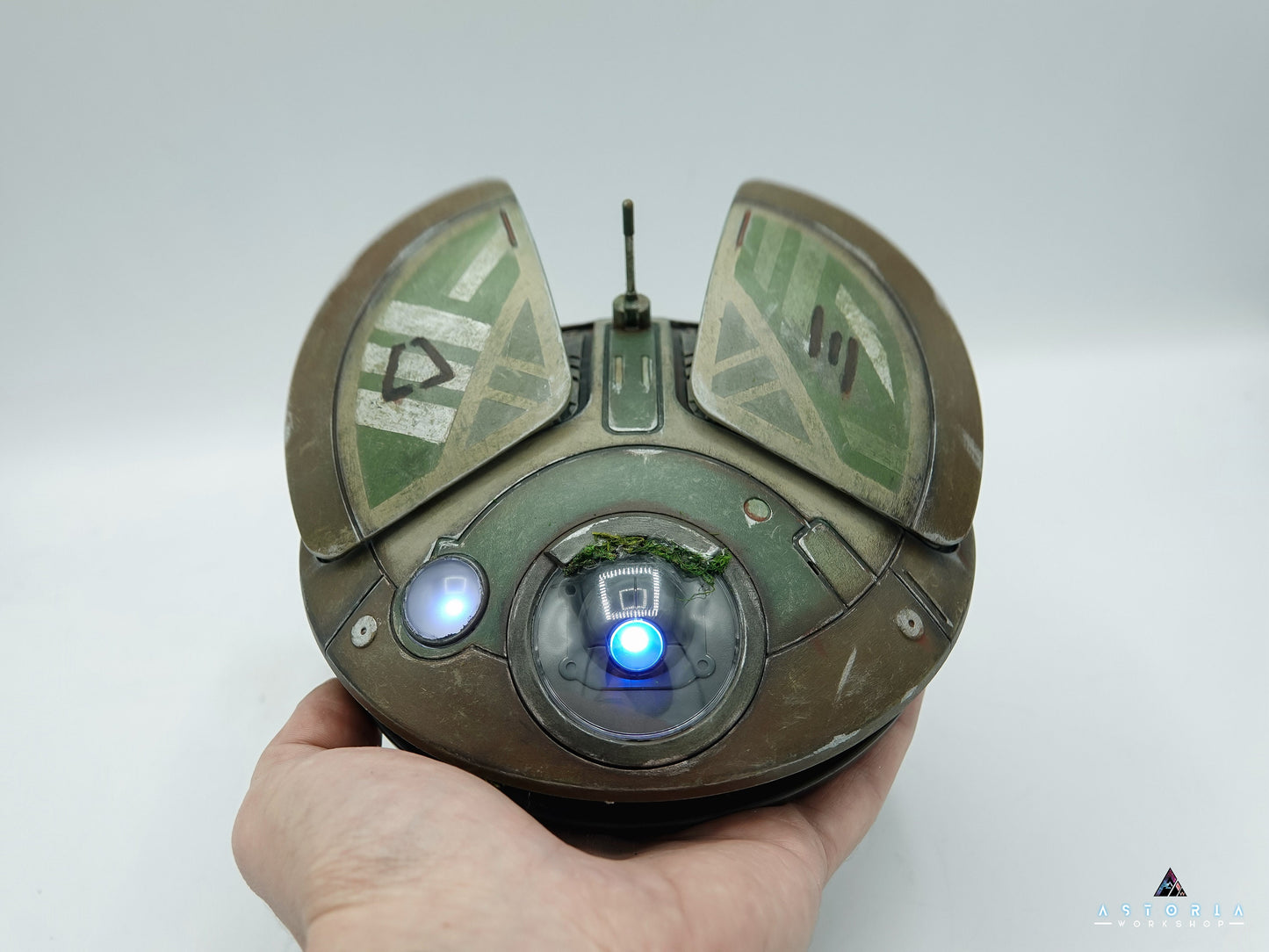 LOLA Kenobi Bug Droid Animatronic Star Wars Custom Weathering or Painted L0-LA59